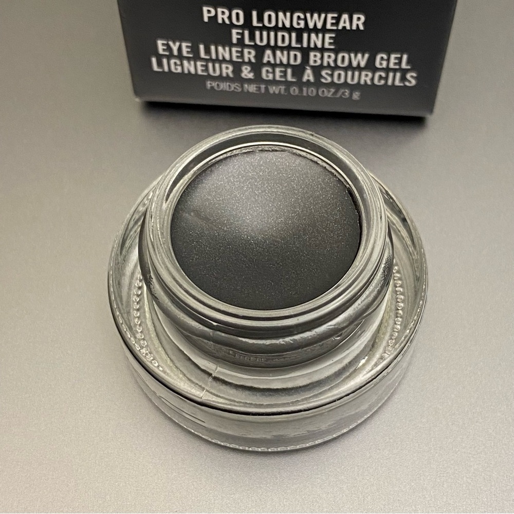MAC “Midnight Snack” Pro Longwear Fluidline Eye Liner & Brow Gel - Picture 5 of 5